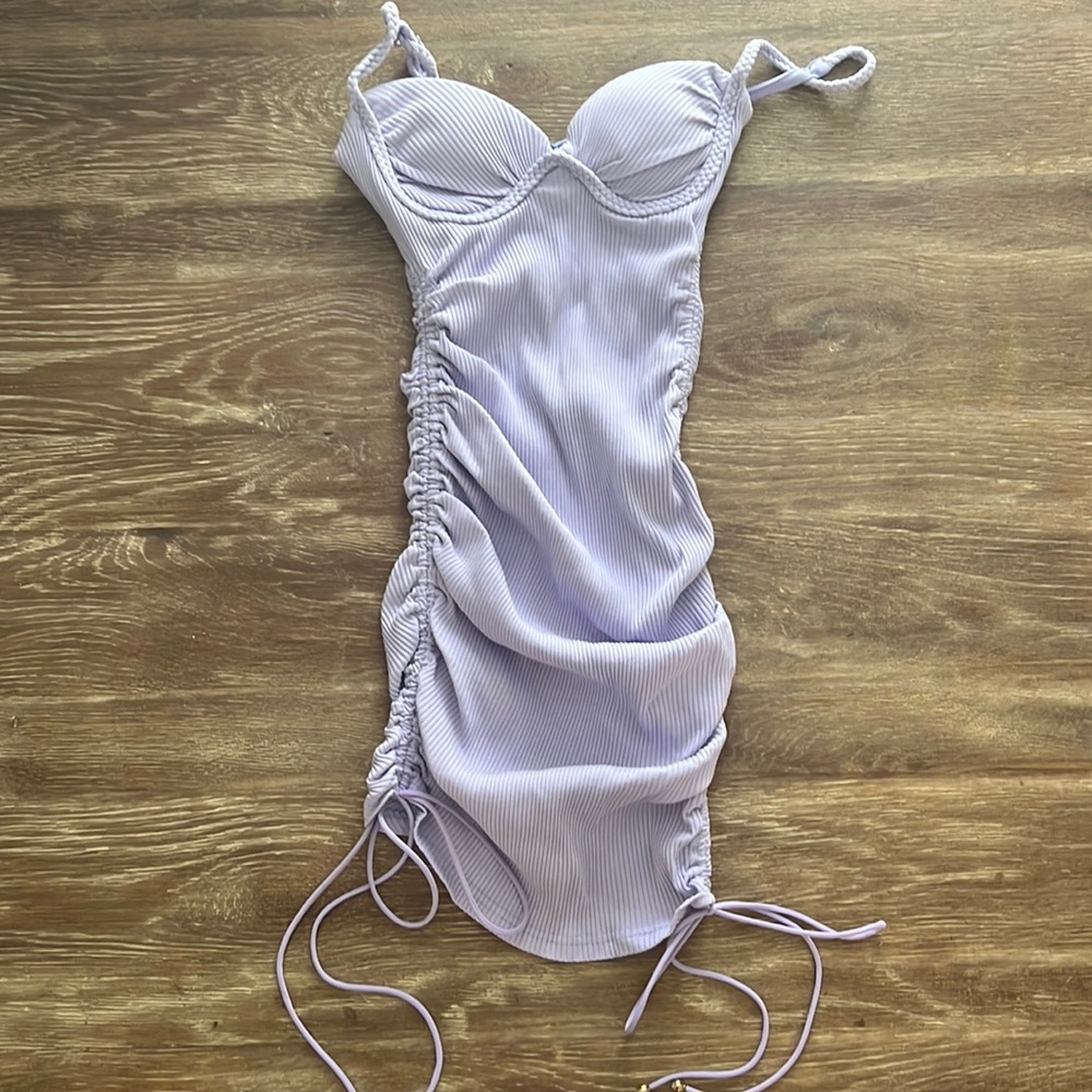 Dress with side ruching